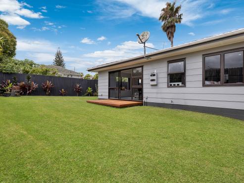 2/4A Browns Road, Manurewa
