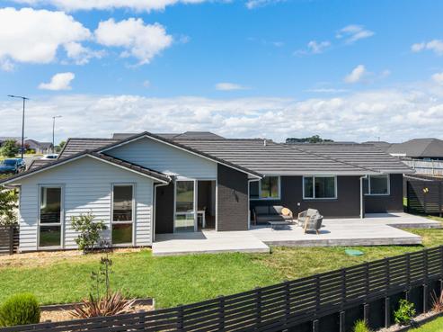 11 Waikohi Avenue, Glenbrook