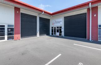 Affordable Mount office/warehouse