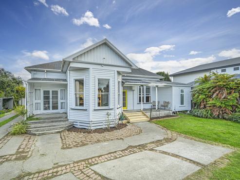 1006 Frederick Street, Mahora