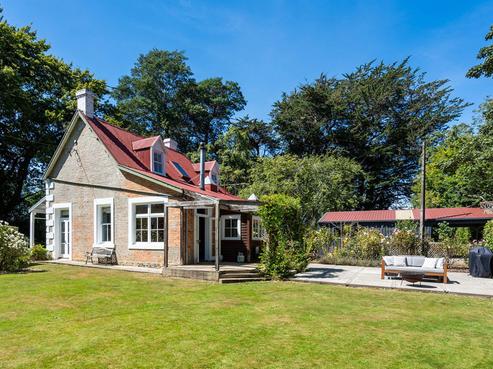 152 School Road North, Mosgiel