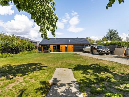 14 Ortive Street, Cromwell