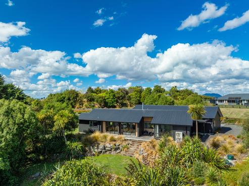 124 Highland Drive, Acacia Bay