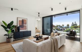 13/423-427 Beach Road, Mairangi Bay