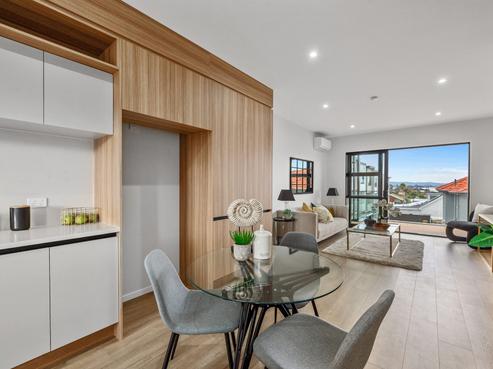 1B Egremont Street, Belmont