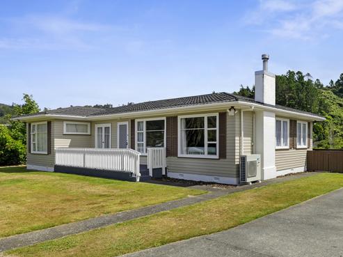 60 Bird Grove, Stokes Valley