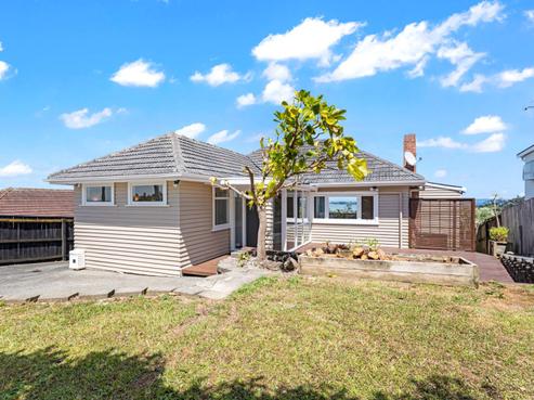 81 Carlton Street, Hillsborough