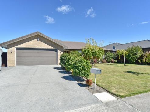 7 Walnut Way, Rangiora