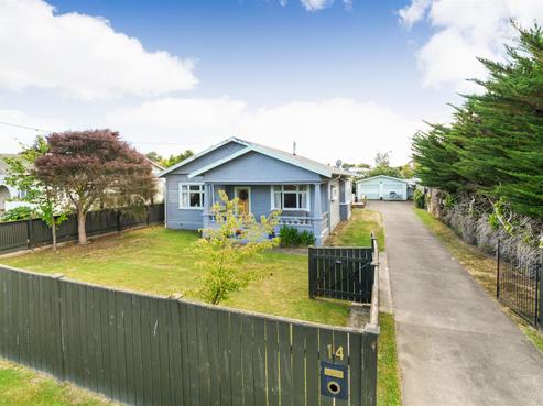 14 Hunia Street, Marton