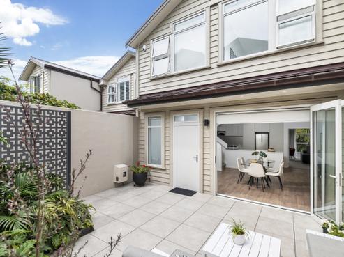 8/38 Bracken Avenue, Takapuna