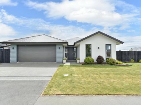59 Oaks Drive, Lincoln