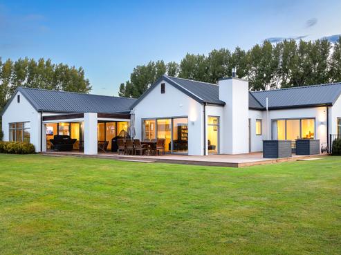 52 Mapleham Drive, Pegasus