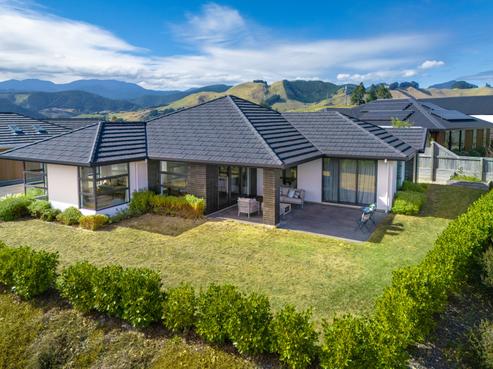 41 Katania Heights, Brightwater