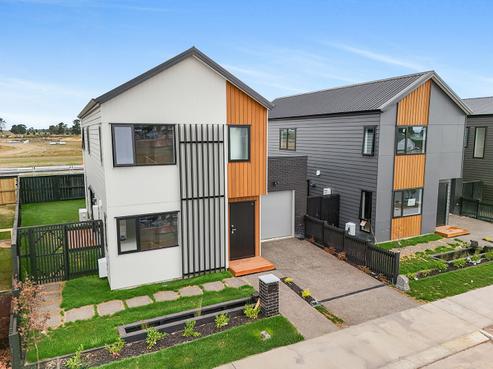 14 Gaylard Avenue, Greenhill Park