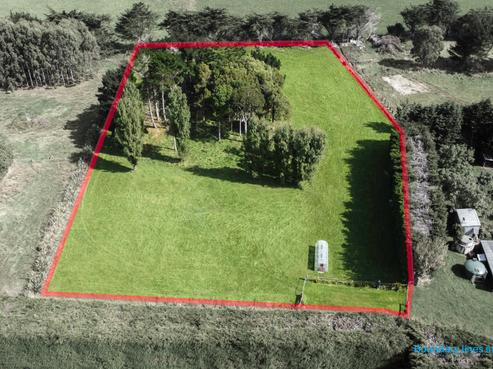 19B Coggins Road, Otatara