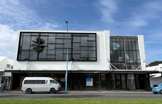 Beachside retail offering 