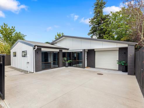 36B Millers Road, Brookfield
