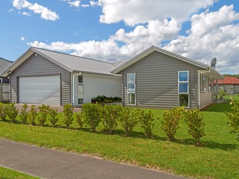 23 Fisher Place, Lytton West