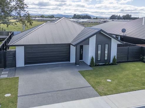 29 Crossley Avenue, Woodend