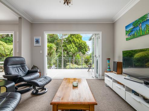 10 Westridge Road, Titirangi