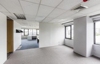 Modern Office in Wellesley Centre