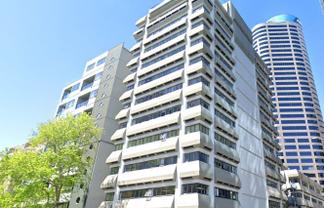 Corner Office in Prime Location