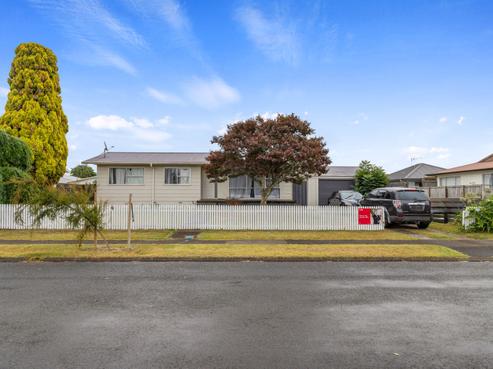 22 Oakfield Crescent, Pukete