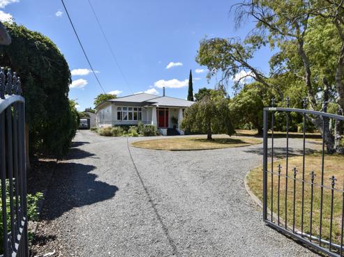 90 Pembroke Street, Carterton