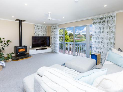 19 Haylock Grove, Totara Park
