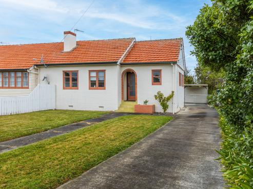 21 Robert Street, Marton