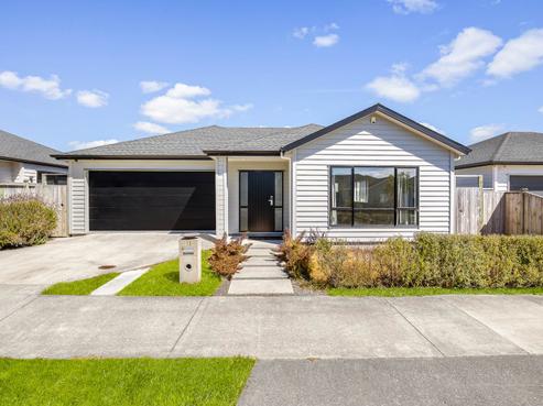 15 Ropere Street, Kumeu