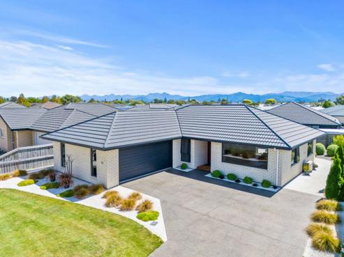 25 Korari Grove, Redwoodtown
