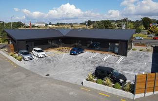 Brand New Building with Huge Exposure!