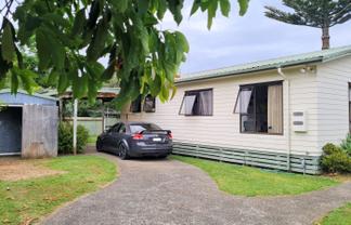 8a Nicholas Avenue, Whitianga