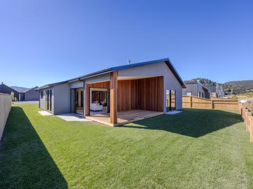 67 Pounamu Avenue, Albert Town