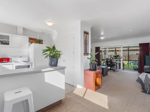 57C Otumoetai Road, Judea