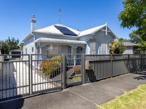 4 Kiwitea Street, Sandringham