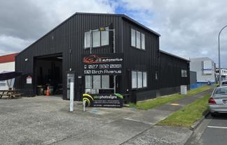 High profile position on Birch Avenue!