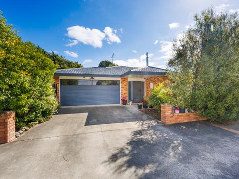 5 Barnes Court, Roslyn