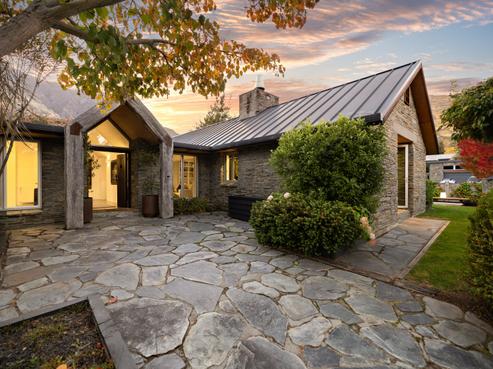 12 Amber Close, Arthurs Point
