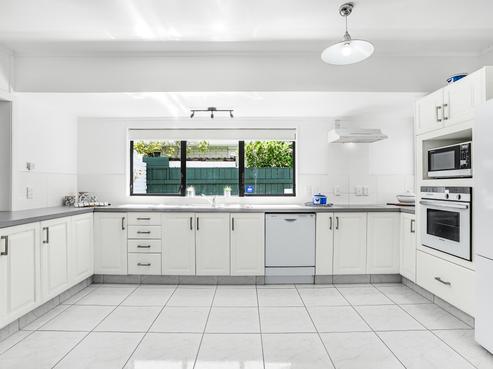 19A Colin Grove, Central Hutt
