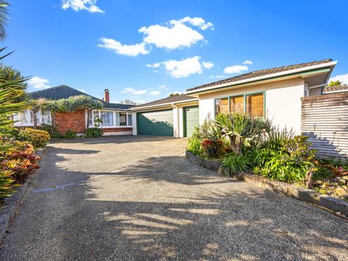28 James Laurie Street, Henderson
