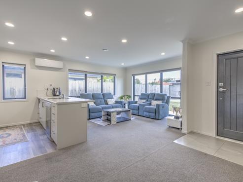 2/255 Peachgrove Road, Fairfield