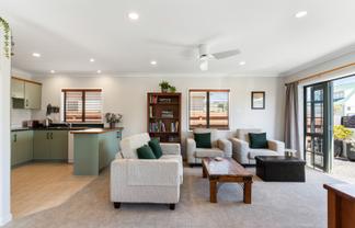 201 Ocean Road, Whangamata