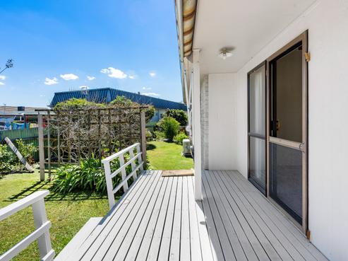 906A Miro Street, Mahora