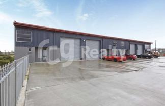 SMALL SECURE DRURY WAREHOUSE  - LAST ONE