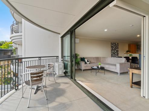 3/118N Gladstone Road, Parnell