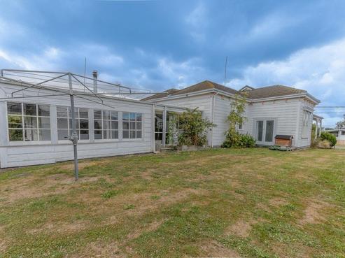 16 Toia Street, Marton