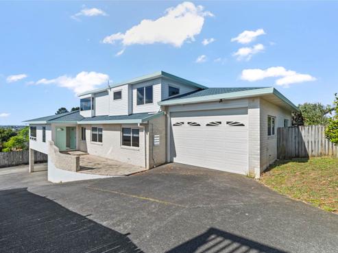 241C Royal Road, Massey