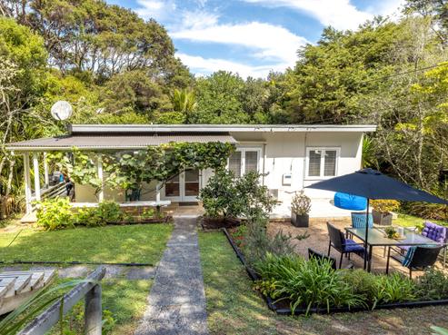 62 Waiheke Road, Waiheke Island